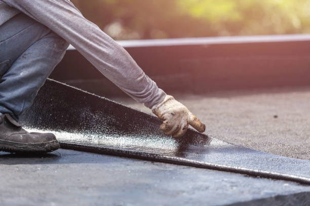 Professional Vapor Barrier Installation technician working in Pall Mall, TN